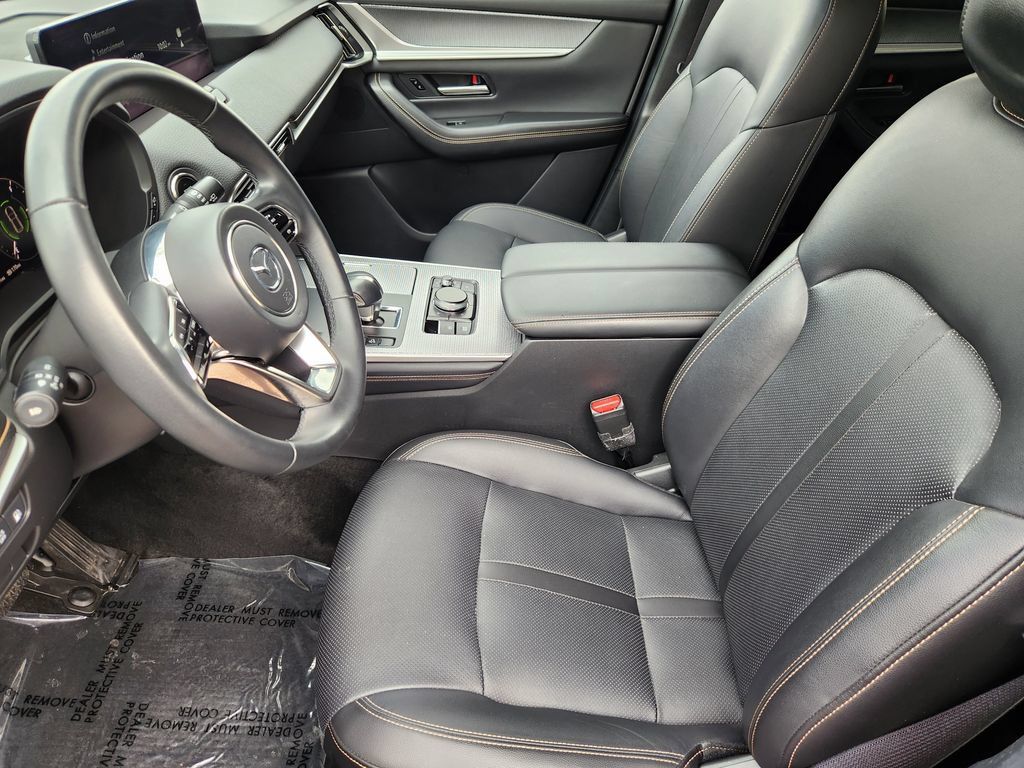 Used 2025 MAZDA CX-90 Plug-In Hybrid w/ Preferred AWD/4WD image 4