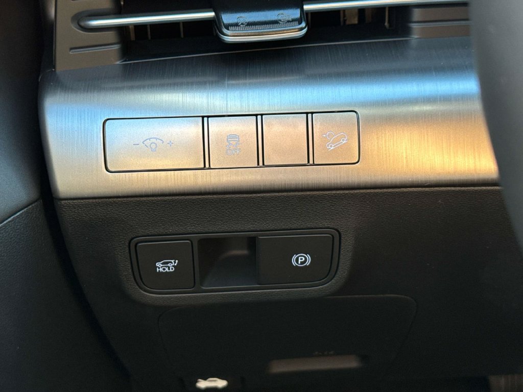 New 2027 Hyundai Kona Limited AWD/4WD image 30