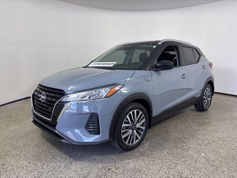 Used 2023 Nissan Kicks SV image 14