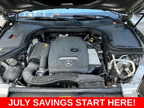 Used 2019 Mercedes-Benz GLC 300 4MATIC w/ Premium Package image 38