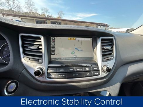 Used 2017 Hyundai Tucson Limited image 36