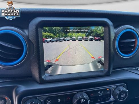 Used 2023 Jeep Gladiator Mojave w/ Dual Top Group AWD/4WD image 23