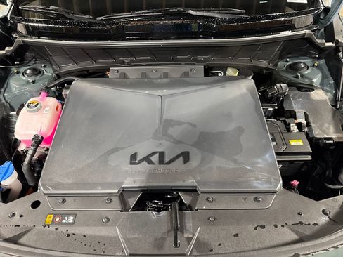 New 2026 Kia Niro Wind FWD image 12