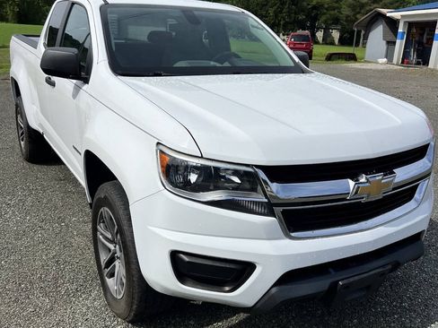 Used 2016 Chevrolet Colorado W/T w/ WT Convenience Package AWD/4WD image 3