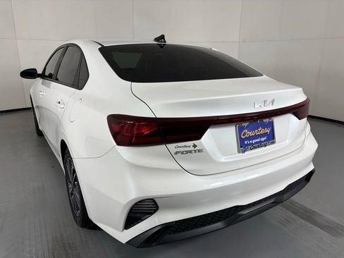 Used 2023 Kia Forte LXS FWD image 6