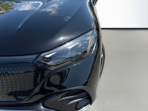 Used 2024 Mercedes-Benz EQE 350+ SUV image 9