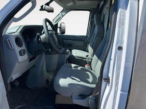 New 2026 Ford E-350 and Econoline 350 Super Duty RWD image 6