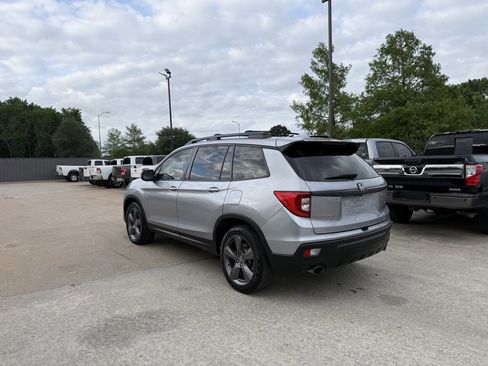 Used 2021 Honda Passport Touring image 4