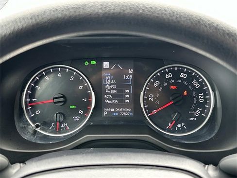 Used 2022 Toyota RAV4 XLE image 41