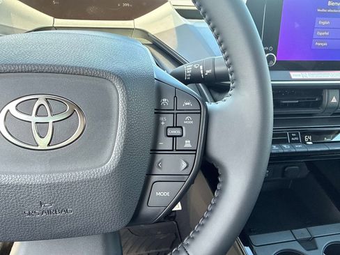 New 2026 Toyota Prius LE FWD image 24