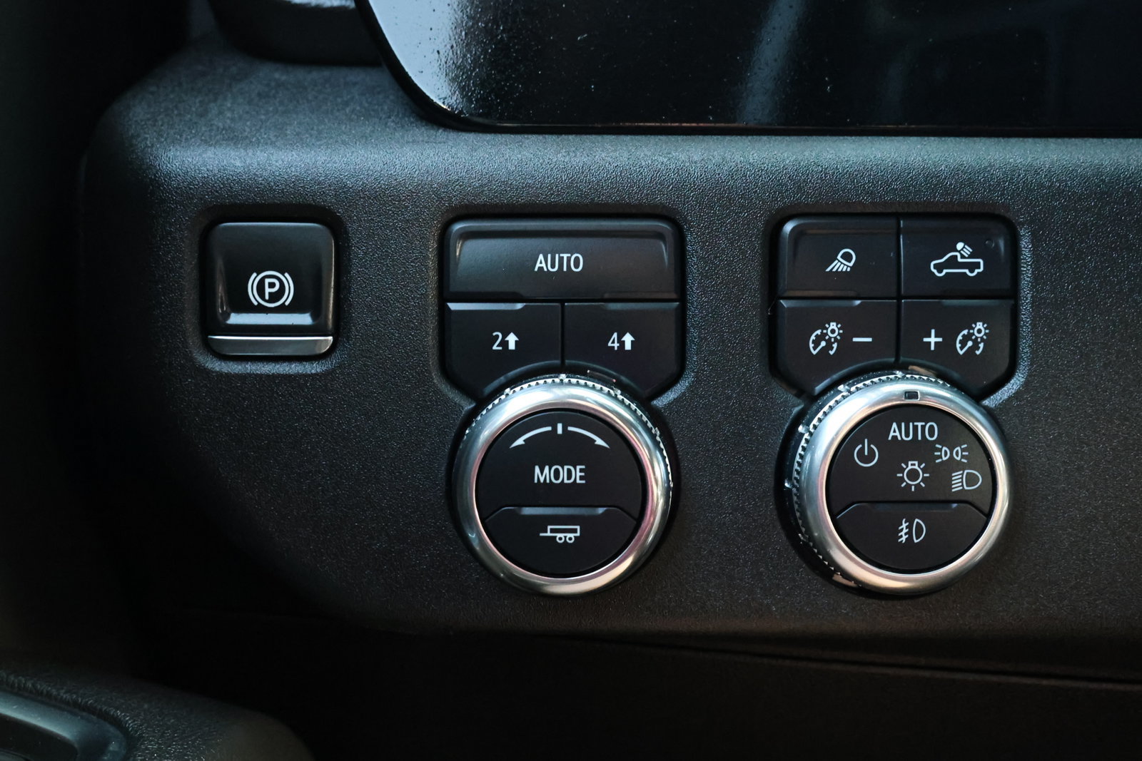 Used 2025 GMC Sierra 1500 SLT AWD/4WD image 24