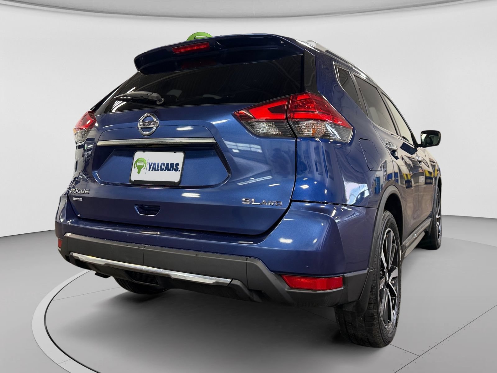 Used 2017 Nissan Rogue S AWD/4WD image 10