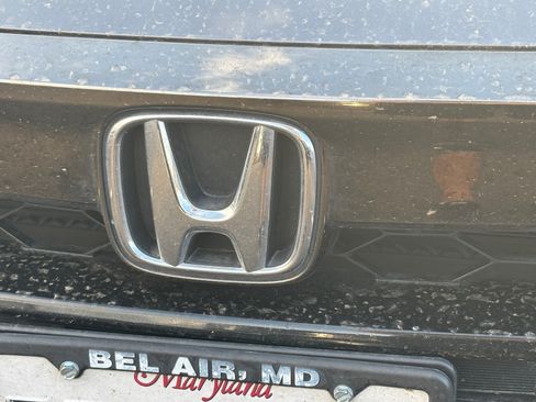 Used 2018 Honda Accord Sport image 9