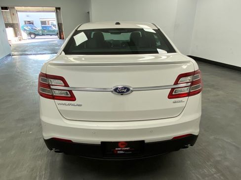 Used 2015 Ford Taurus SEL w/ Equipment Group 201A image 5