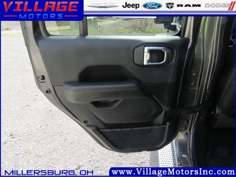 Used 2021 Jeep Wrangler Unlimited Sahara image 17