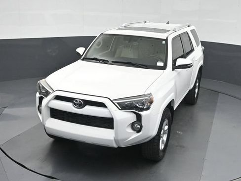 Used 2018 Toyota 4Runner SR5 Premium AWD/4WD image 44