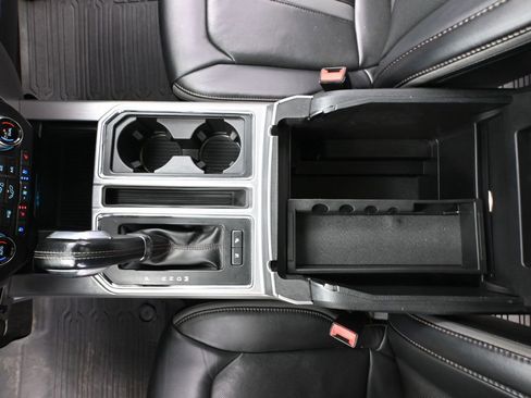 Used 2019 Ford F150 Platinum w/ Equipment Group 701A Luxury AWD/4WD image 37