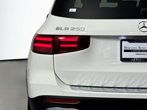 Certified 2025 Mercedes-Benz GLB 250 GLB 250 image 15
