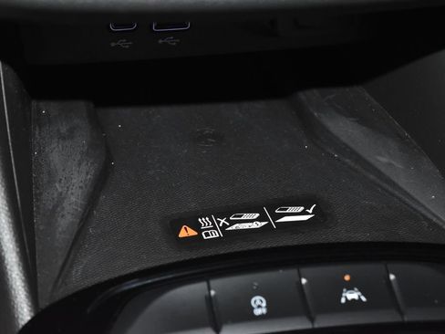 Used 2025 Buick Envista Avenir FWD image 16