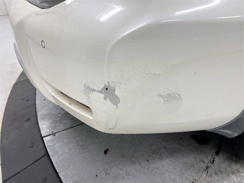 Used 2017 Nissan Armada Platinum w/ Captain Seat Package image 34