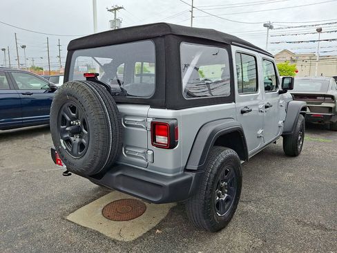 Used 2024 Jeep Wrangler Unlimited Sport AWD/4WD image 4