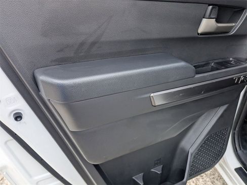 Used 2025 Toyota Tacoma TRD Off-Road image 23