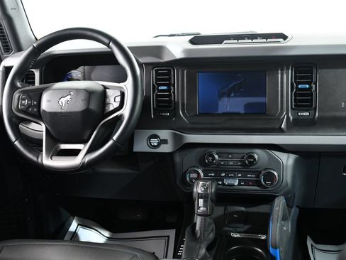 Used 2023 Ford Bronco Black Diamond AWD/4WD image 8