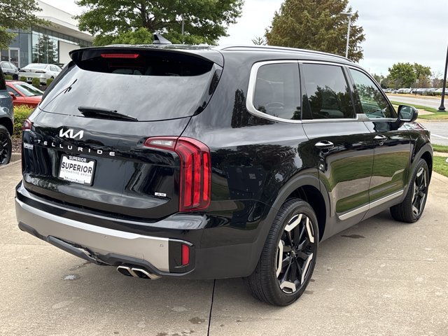 Used 2025 Kia Telluride S AWD/4WD image 3