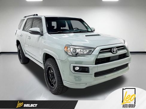 Used 2022 Toyota 4Runner TRD Sport w/ Technology Package AWD/4WD image 5
