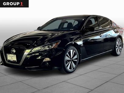 Used 2022 Nissan Altima 2.5 SL