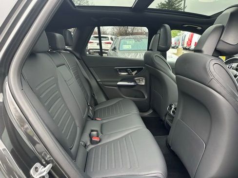 Used 2026 Mercedes-Benz GLC 300 4MATIC image 22