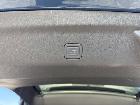 New 2026 Cadillac Escalade Platinum Sport w/ LPO, ONYX Package image 12