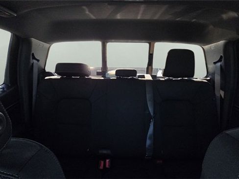 New 2026 GMC Canyon Elevation w/ Convenience Package image 15