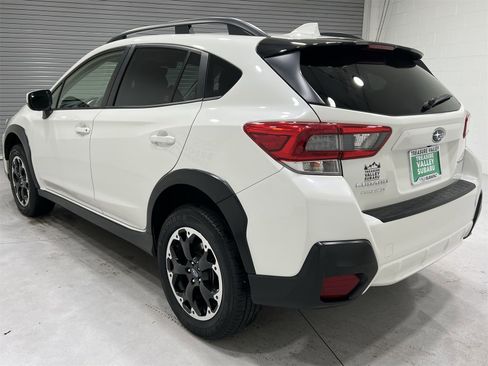 Used 2023 Subaru Crosstrek 2.0i Premium image 6