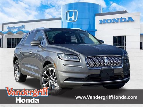 Used 2022 Lincoln Nautilus Reserve image 1