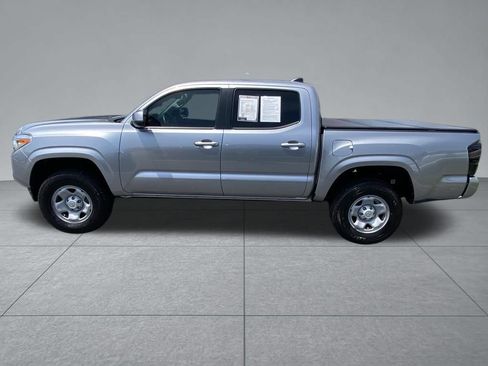 Used 2020 Toyota Tacoma SR AWD/4WD image 4