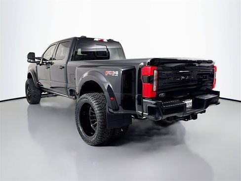 Used 2026 Ford F450 Platinum w/ FX4 Off-Road Package image 9