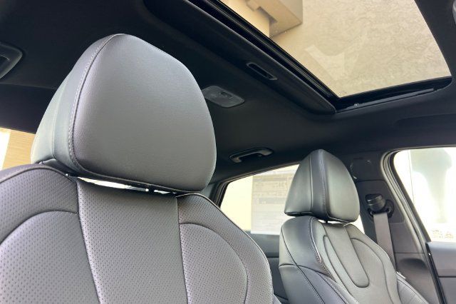 New 2026 Hyundai Elantra SEL Sport FWD image 15