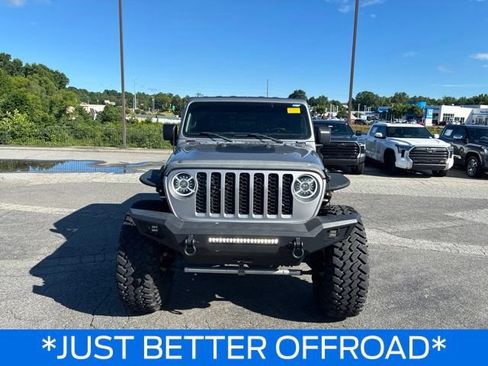 Used 2020 Jeep Gladiator Sport w/ Quick Order Package 24S AWD/4WD image 2