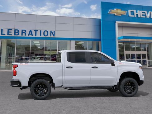 New 2026 Chevrolet Silverado 1500 Custom Trail Boss w/ LPO, Dark Essentials Package AWD/4WD image 5