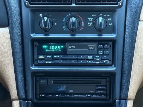 Used 1994 Ford Mustang Cobra image 19