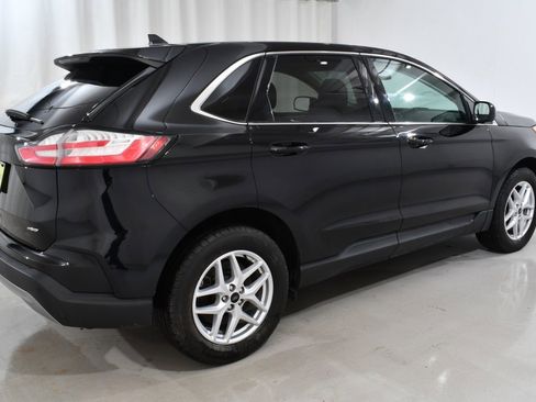 Used 2024 Ford Edge SEL w/ Convenience Package image 11