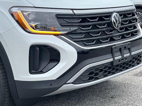 New 2026 Volkswagen Atlas Cross Sport SE AWD/4WD image 2