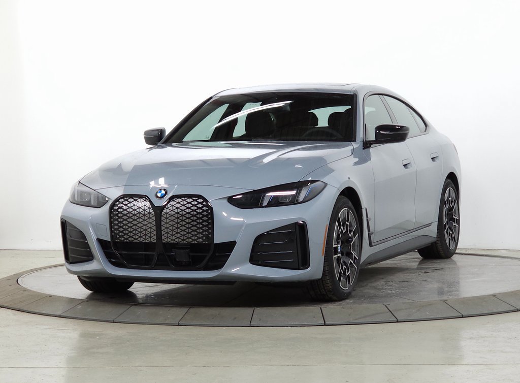 New 2026 BMW i4 xDrive40i w/ M Sport Package AWD/4WD image 3