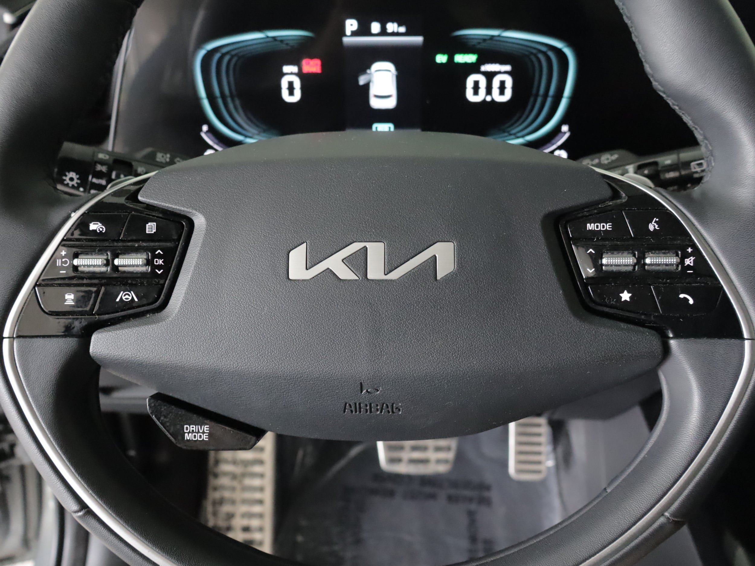 Used 2023 Kia Niro SX Touring FWD image 12