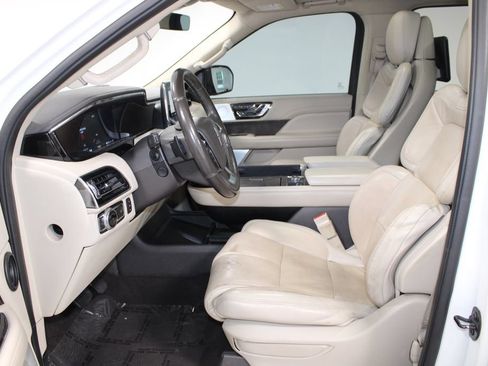 Used 2020 Lincoln Navigator L Reserve w/ Luxury Package AWD/4WD image 24
