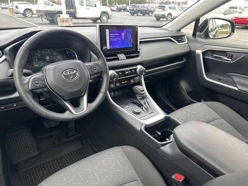 Certified 2025 Toyota RAV4 XLE image 30