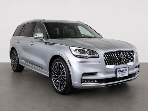 Used 2022 Lincoln Aviator Black Label w/ Dynamic Handling Package AWD/4WD image 3