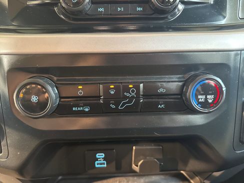 Used 2023 Ford F150 XLT image 28