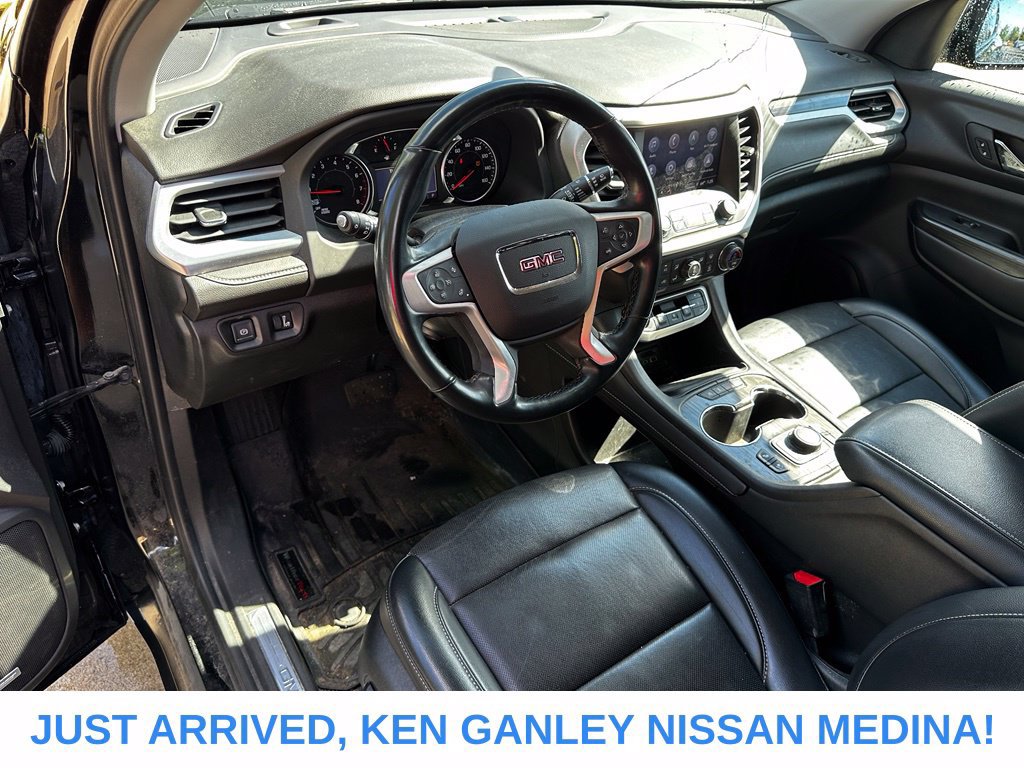 Used 2023 GMC Acadia SLT w/ Elevation Edition AWD/4WD image 9